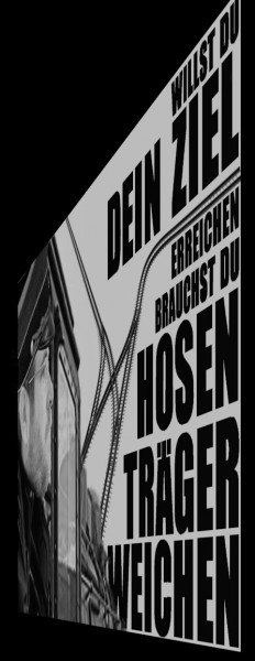 2D-/3D-Entwurf 61:<br />Hier seht Ihr meine Zeichenvorlage des Hostenträgerweiche-Posters (mit perspektivischer Verzerrung und in schwarz-weiß, entsprechend der Position im ComCo dargestellt), ready, um zeichnerisch in den Comic übertragen zu werden.